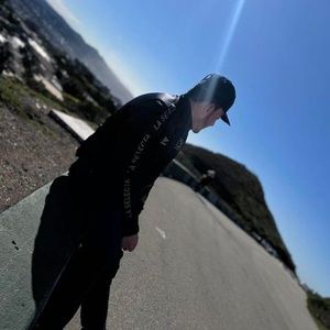 Meet your Posher, Elíseo